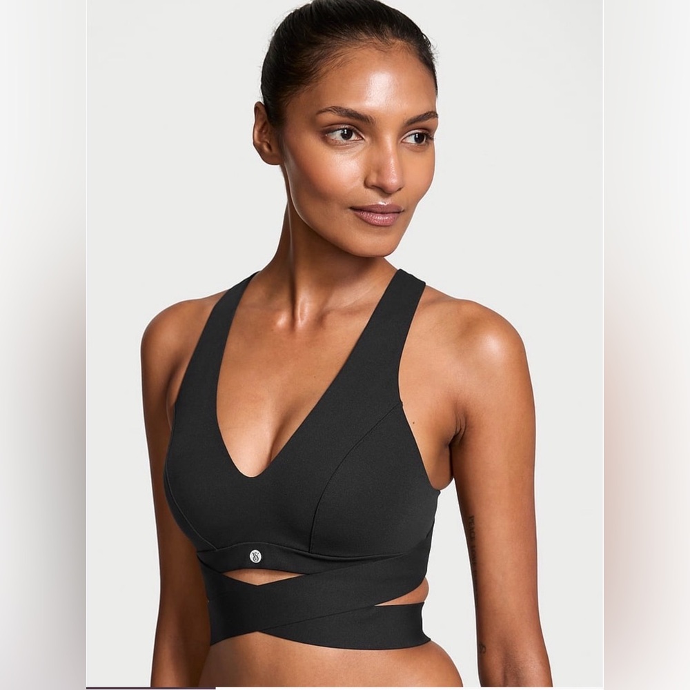 Victoria’s Secret Sports Bra size medium in Black